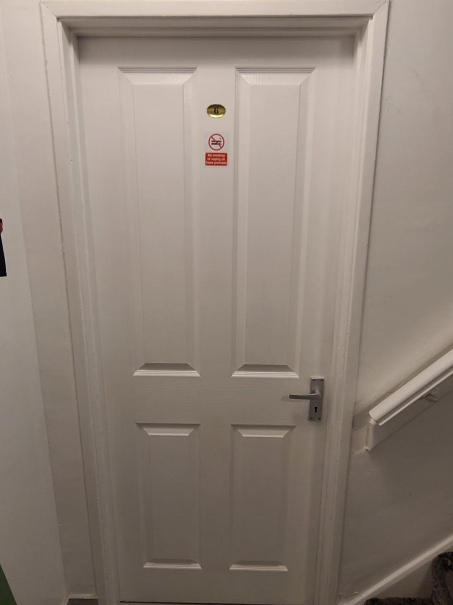 Roomz-Gatwick-London-Airport Parking-Travel Service Ifield 外观 照片